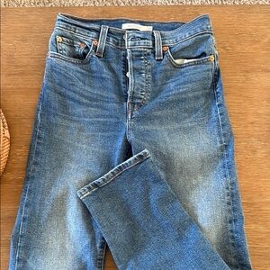 Classic Levi Wedgie Straight Jeans